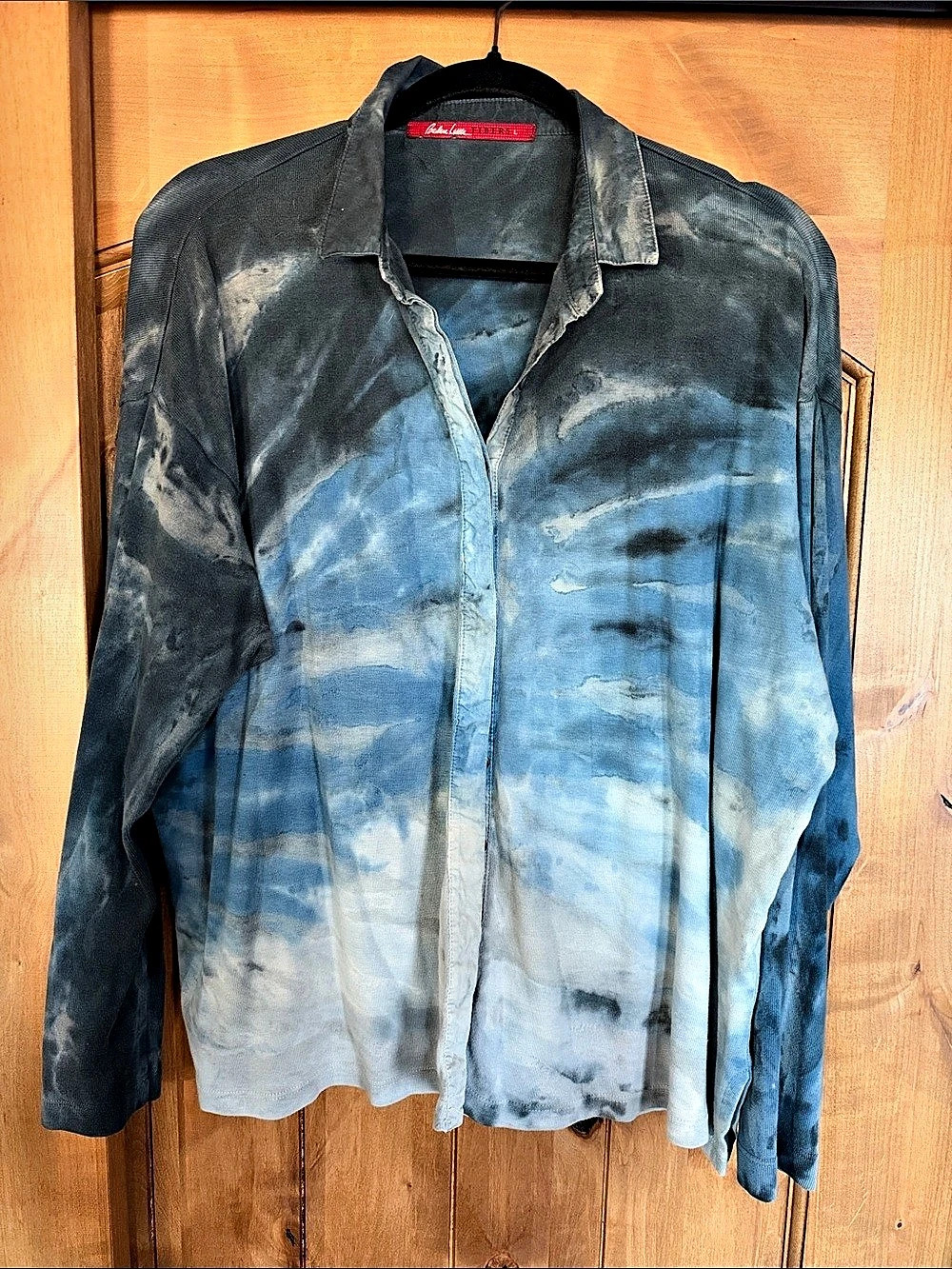 Barbara Lesser Abstract Blue & Black Button Down Like New